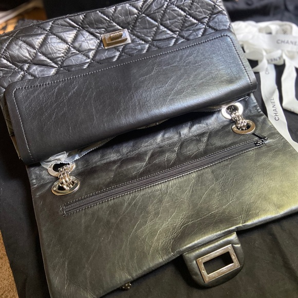 Chanel 228 Double Flap Hong Kong Mobile Exhibit - Picture 13 of 16